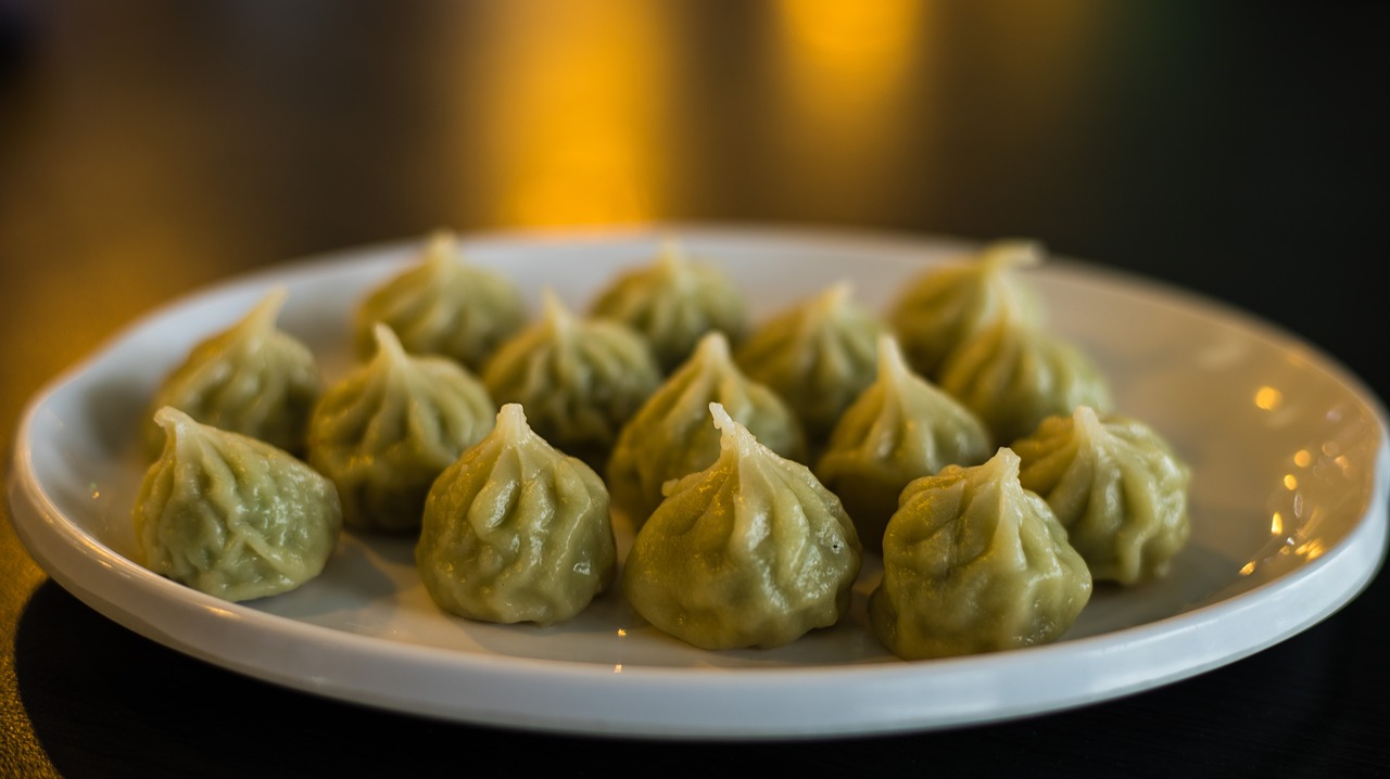 Momo_Foods