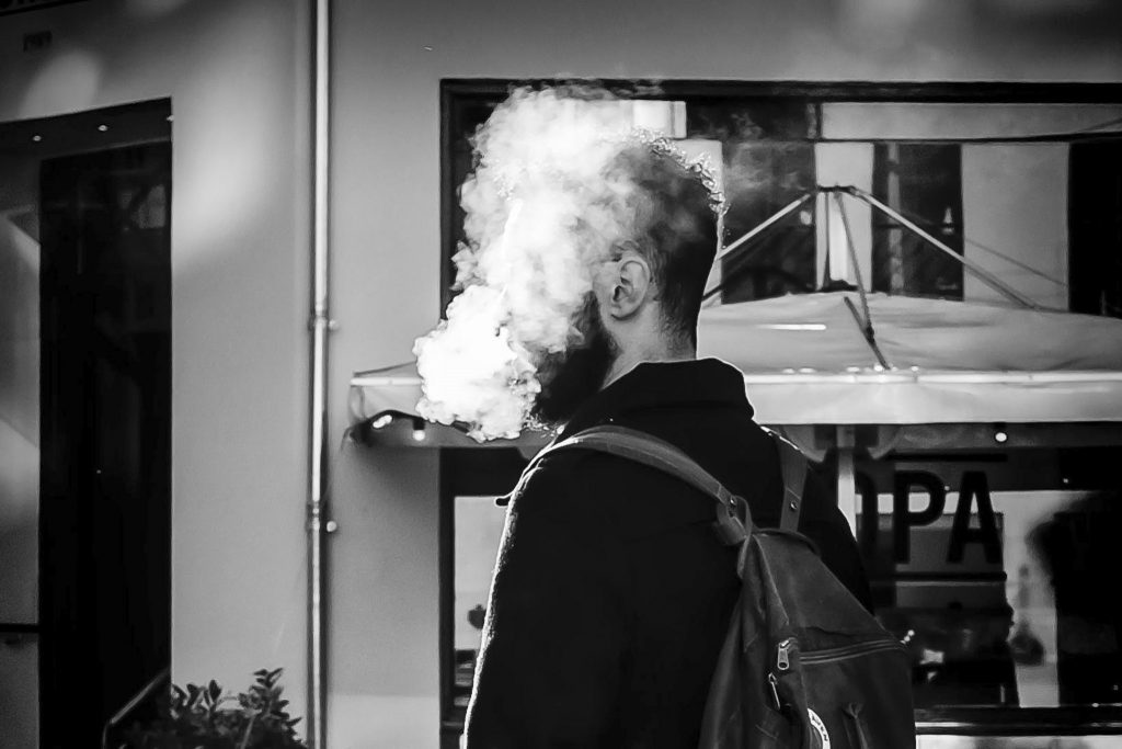 e-cigarettes-online-sale-ban-in-china